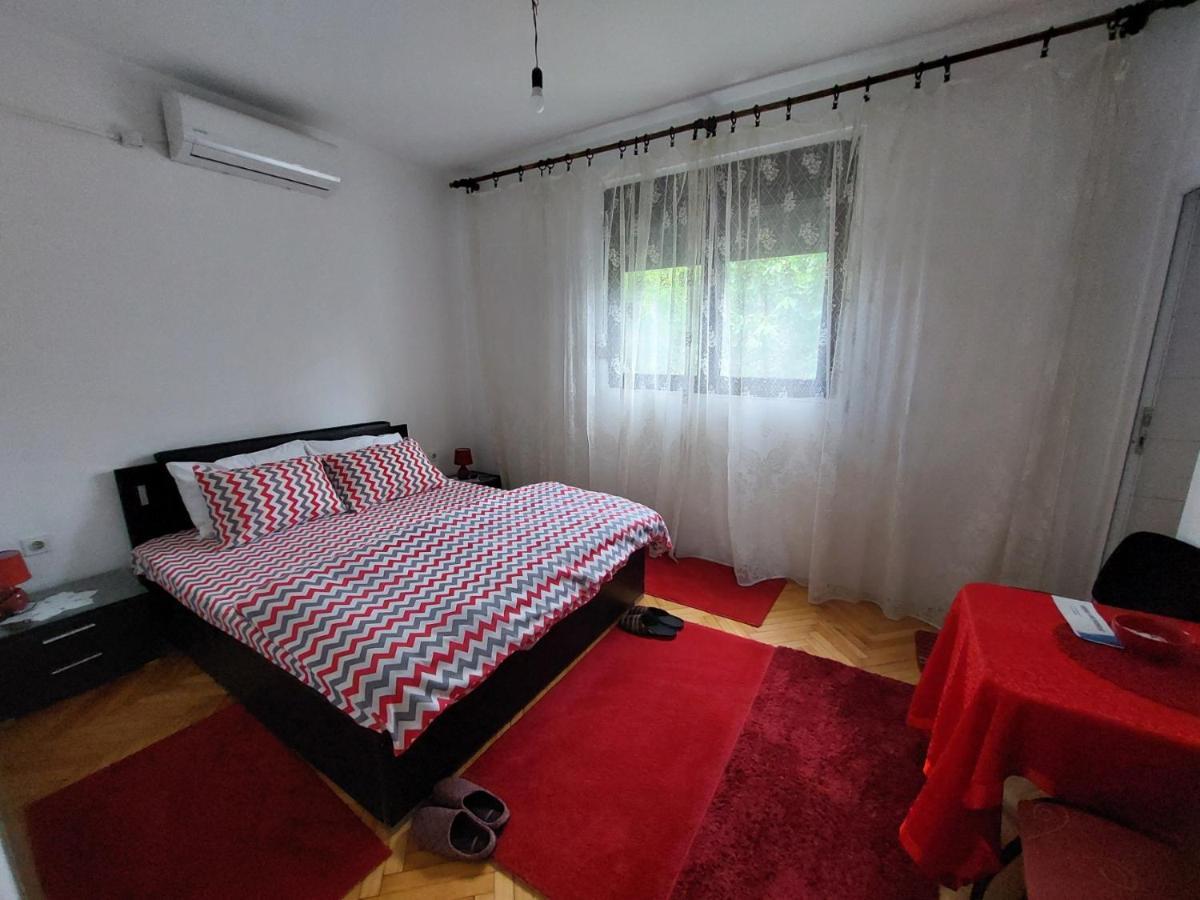 Farm stay Airport Radinovic *