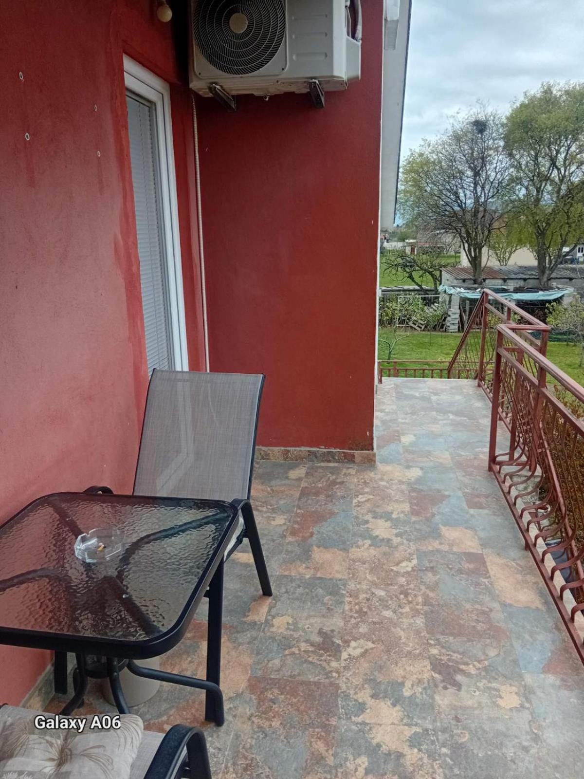Airport Radinovic Farm stay *