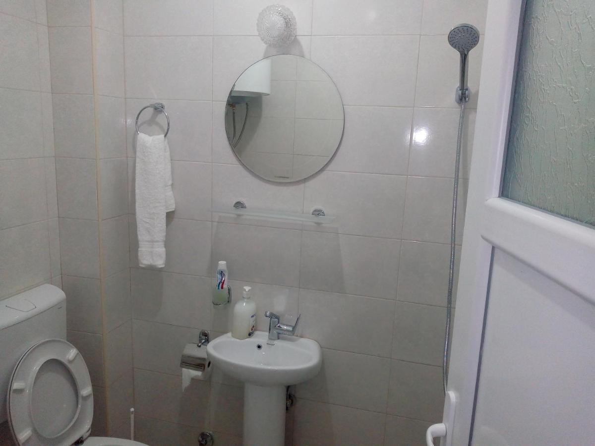 Farm stay Airport Radinovic *
