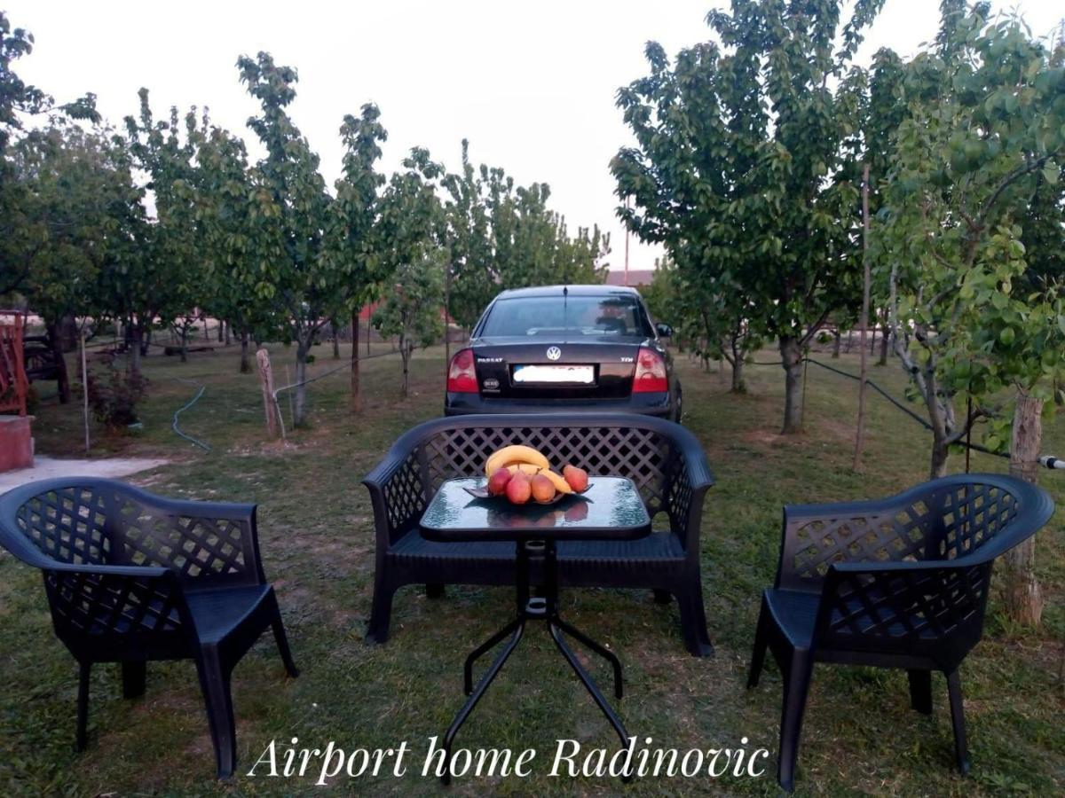 Farm stay Airport Radinovic